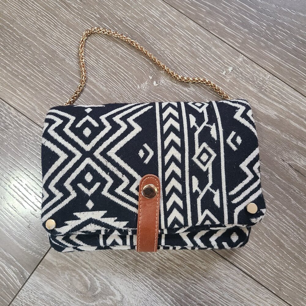 Street Level Aztec Black and White Tribal Print Clutch Crossbody Purse